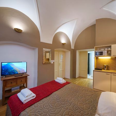 Old Town - Aparthotel Michalska Прага Экстерьер фото