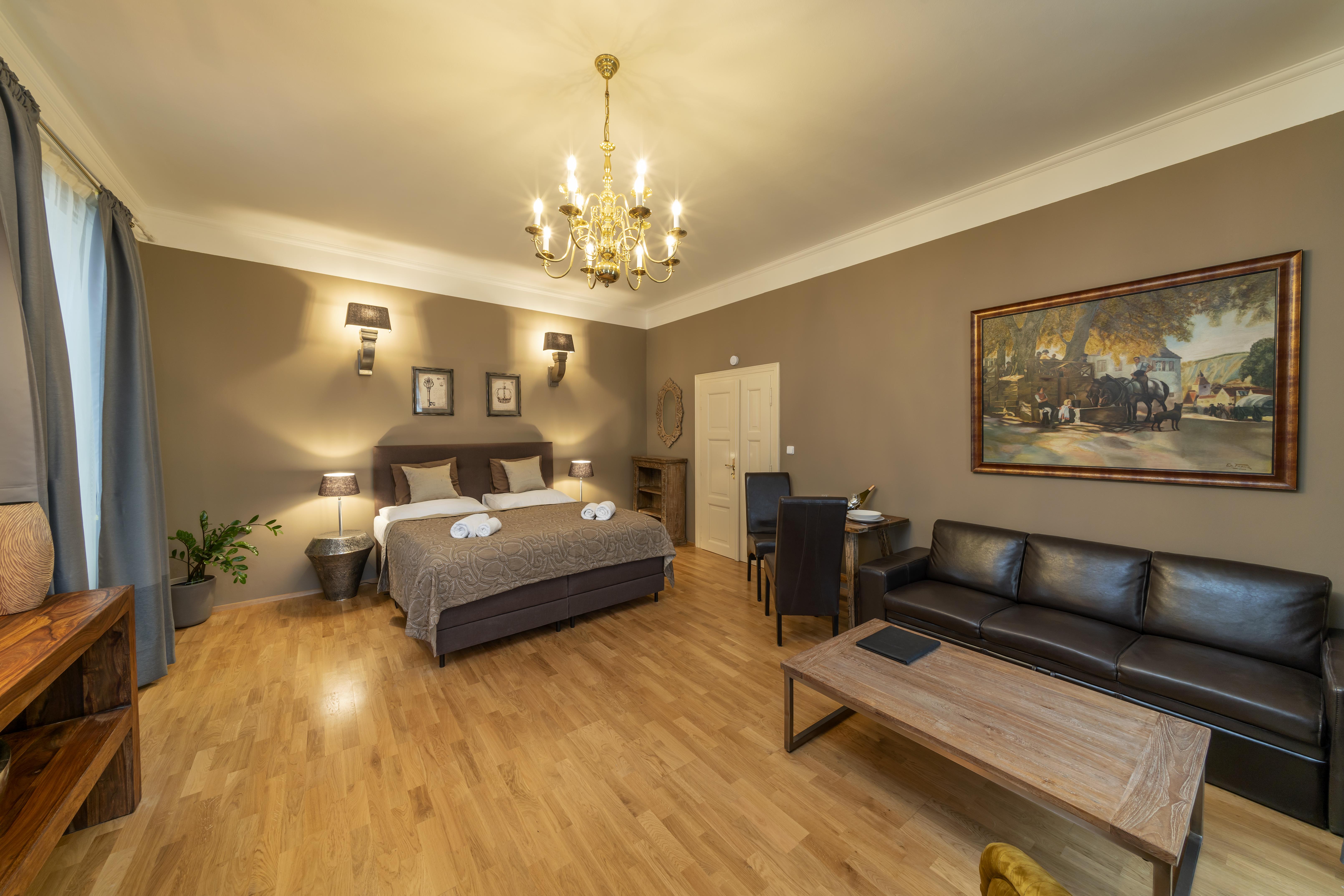 Old Town - Aparthotel Michalska Прага Экстерьер фото
