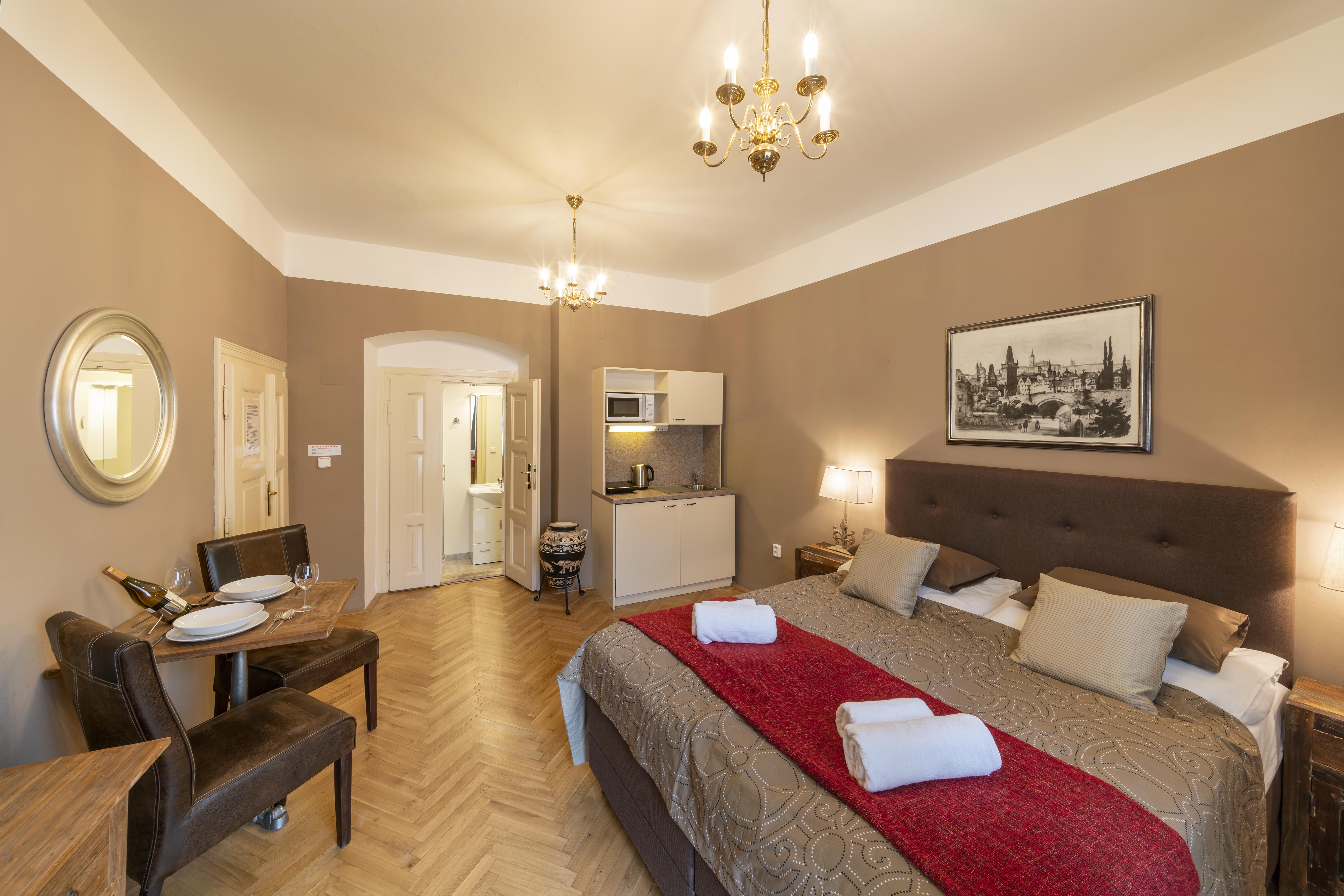 Old Town - Aparthotel Michalska Прага Экстерьер фото